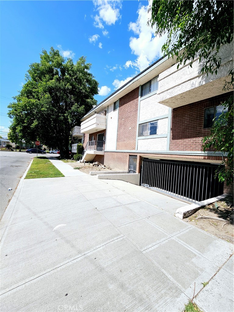 380 W Alameda Avenue