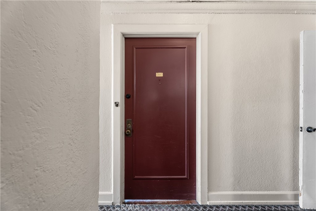 455 E Ocean Boulevard 711