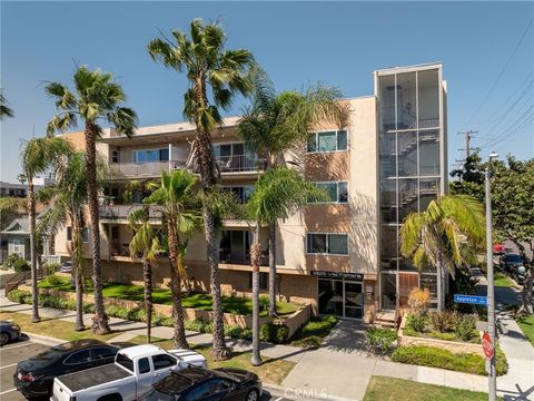 Photo of 1625 E Appleton St #3B, Long Beach, CA 90802 (MLS # RS26075674)