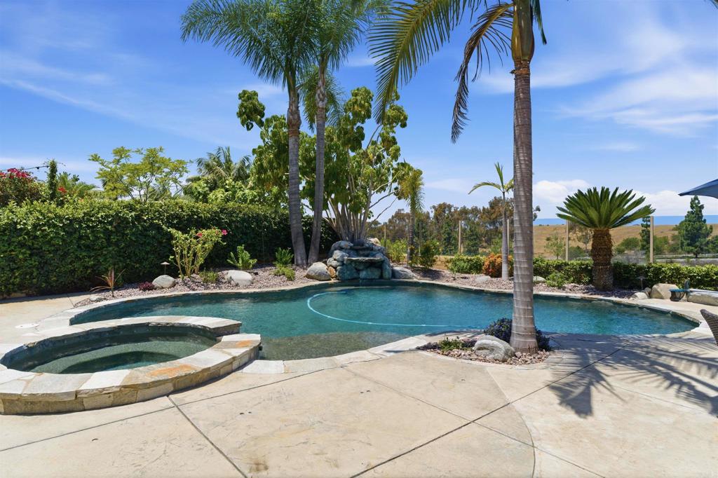 8540 Galway Pl PL, San Diego CA 92129