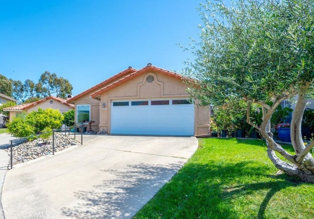 Photo of 444 Calle Bonita, Santa Maria, CA 93455 (MLS # PI26078490)