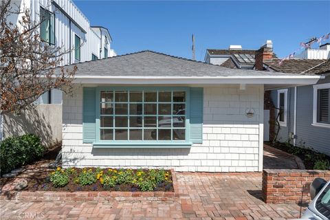 122 Apolena Newport Beach CA 92662