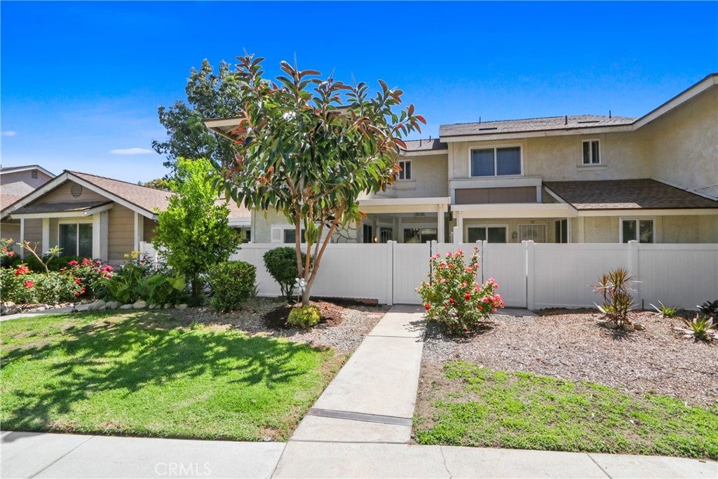 1650 S Campus Avenue 53