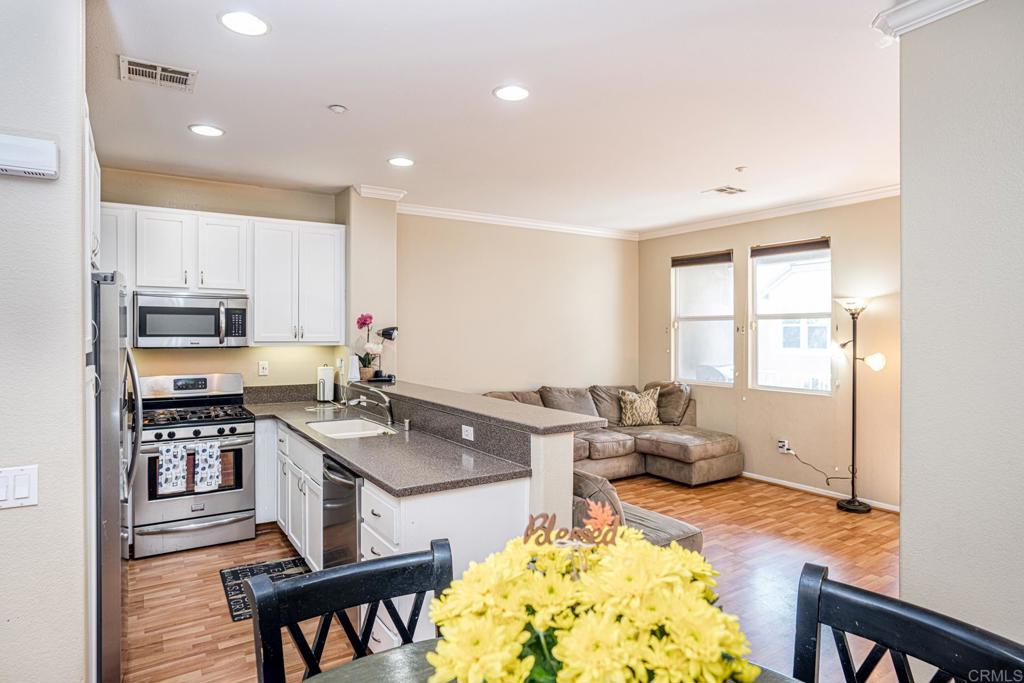 2710 Apricot Court