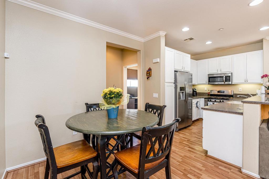 2710 Apricot Court