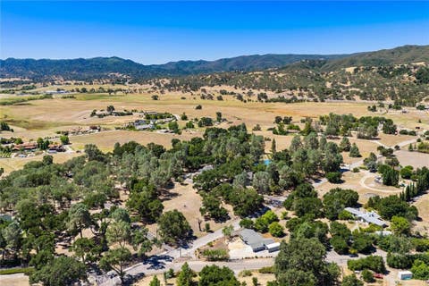 Tiny photo for 14740 Morningside Road, Atascadero, CA 93422 (MLS # NS26162551)