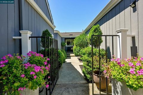 Photo of 583 Rolling Hills Ln LN, Danville, CA 94526 (MLS # 41136028)