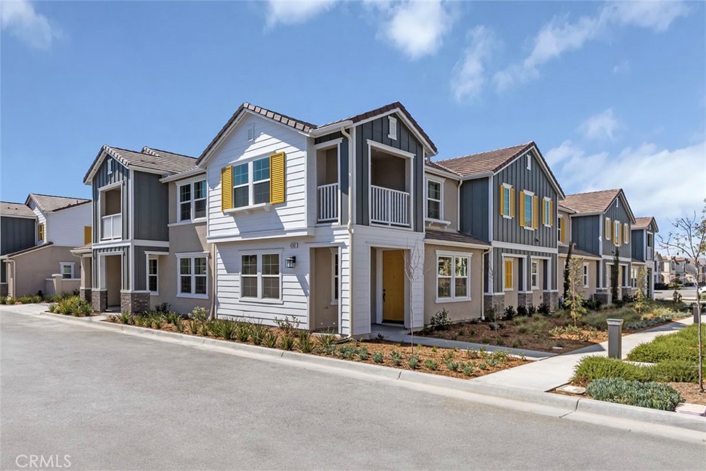 4259 S Hermosa Paseo