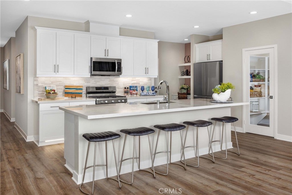 13873 Mesa View Drive