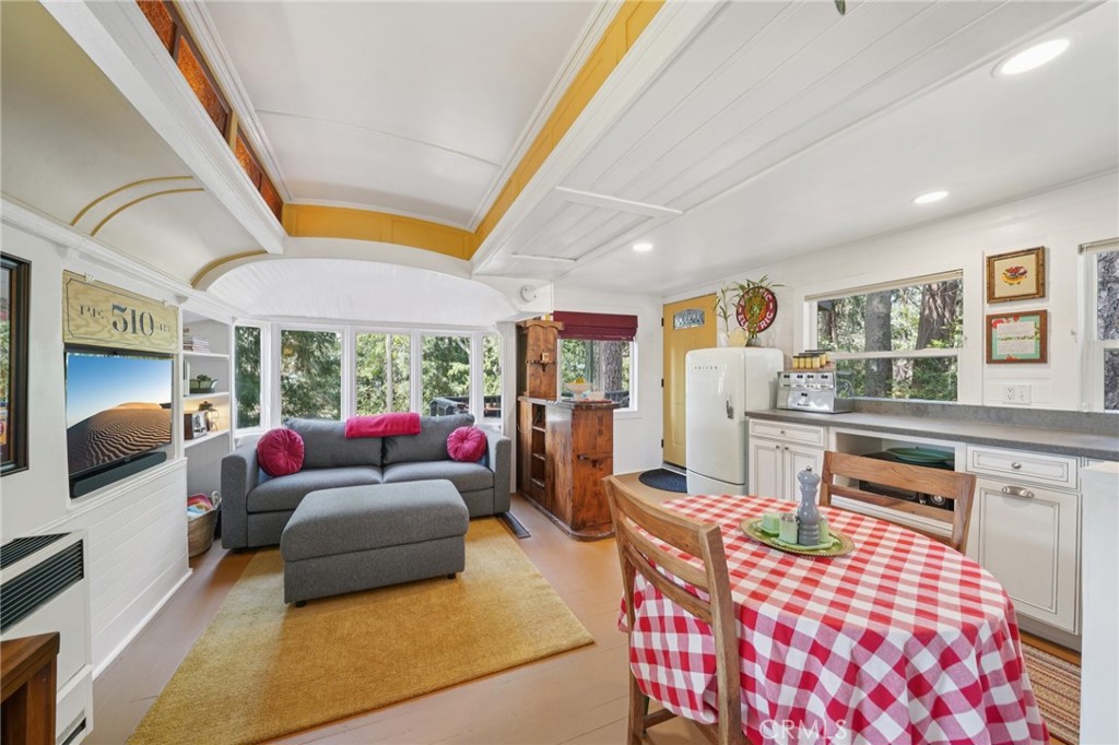 21875 Sawpit Canyon Road