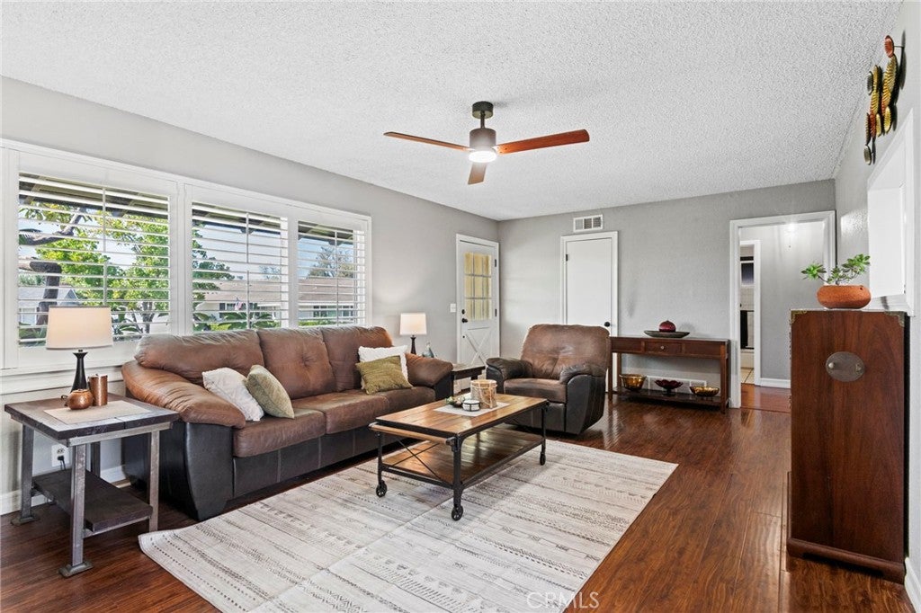 1521 Kenneth Drive