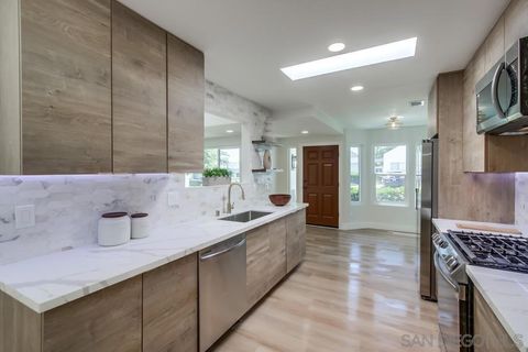 175 Bronze Way Vista CA 92083