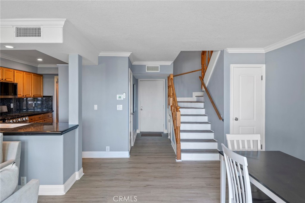 257 Avenida Adobe