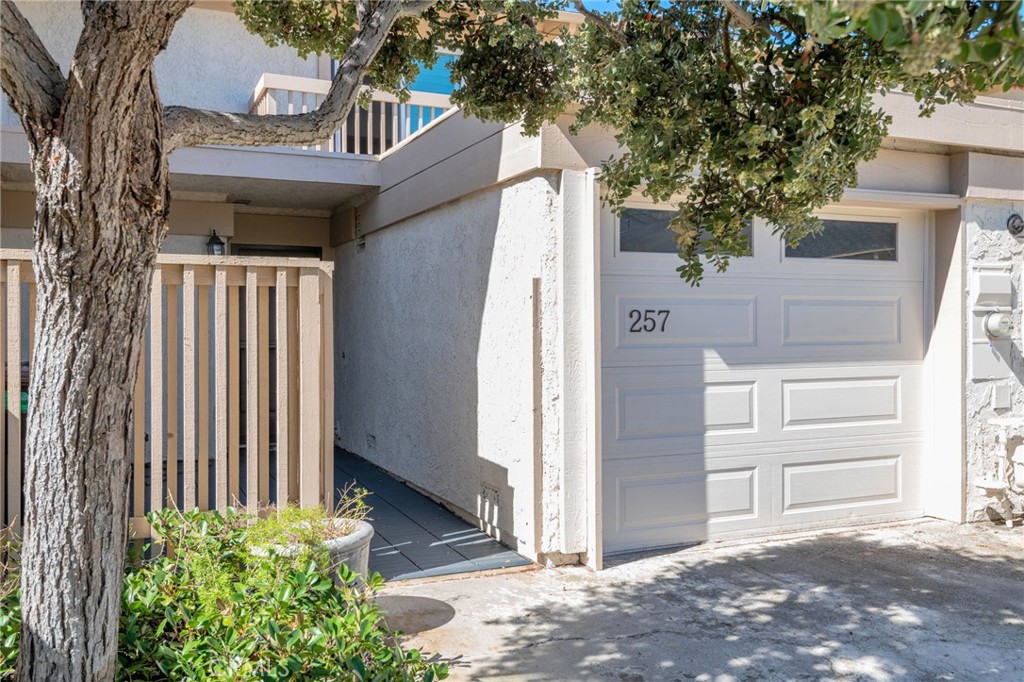 257 Avenida Adobe