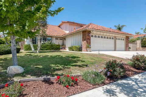Photo of 2863 Sapphire Avenue, Simi Valley, CA 93063 (MLS # 226002106)