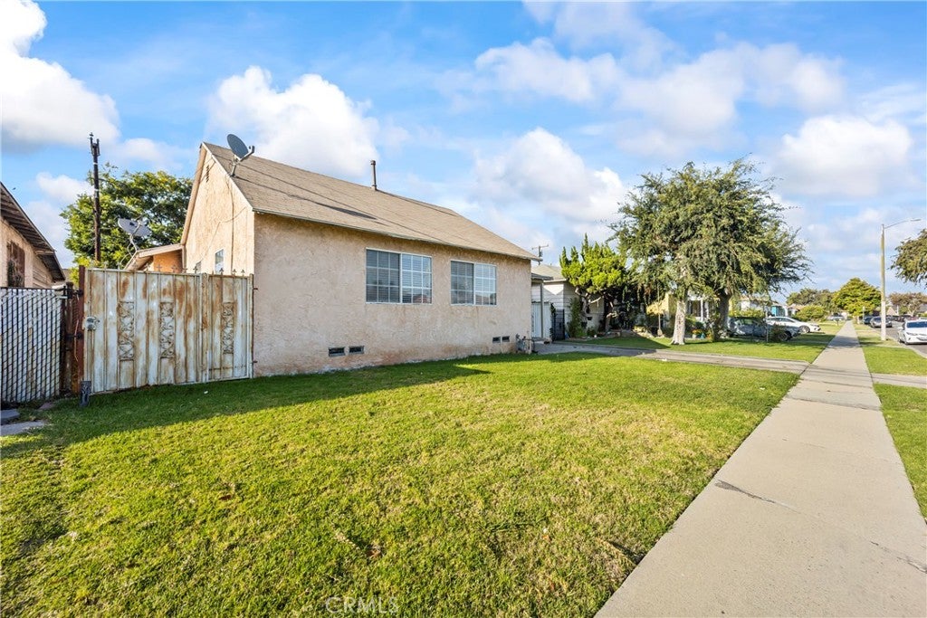 1209 E 124th Street, Los Angeles CA 90059