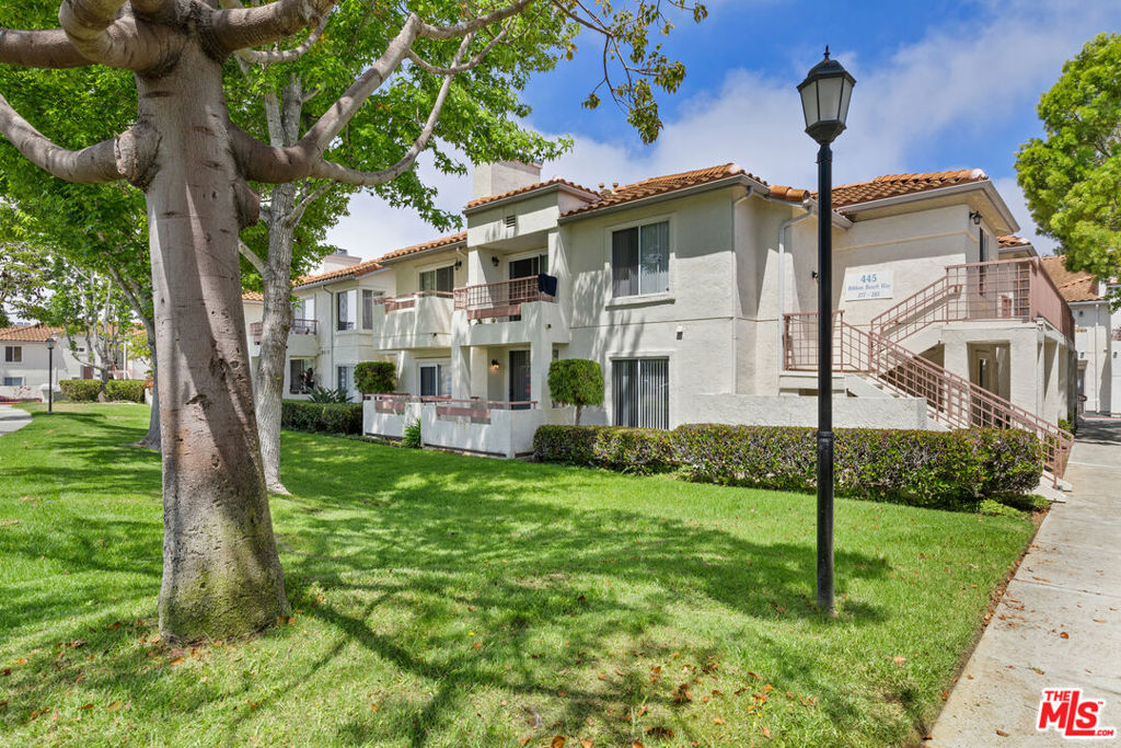 445 Ribbon Beach Way 277