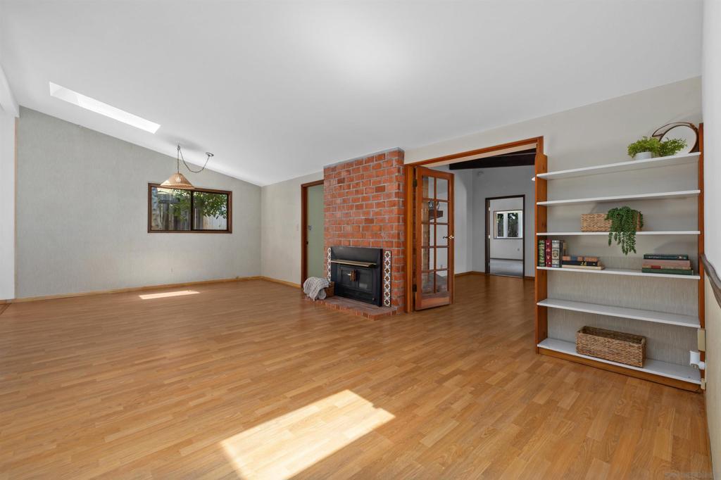 2949 Mobley St.