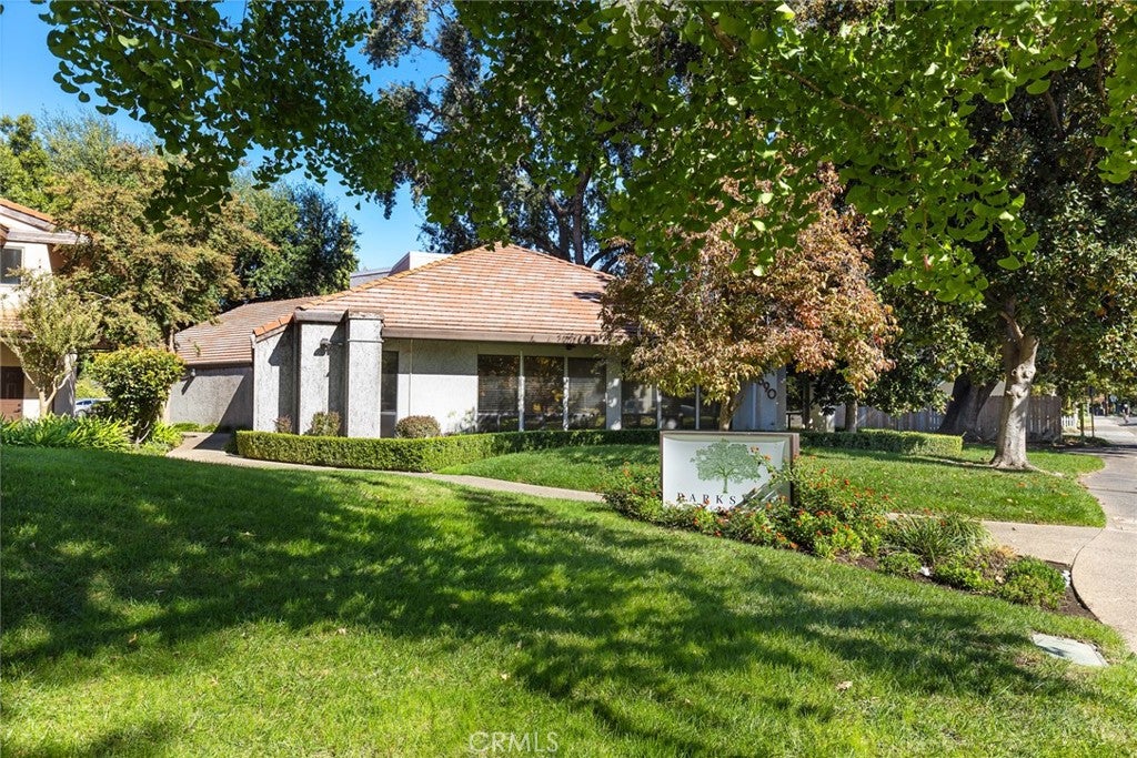 590 Vallombrosa