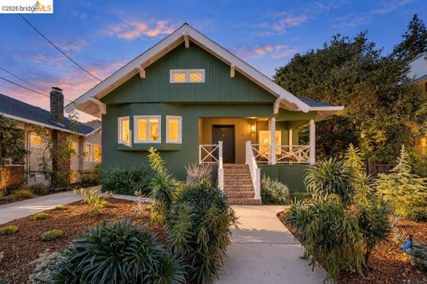 Photo of 5671 Oak Grove Ave, Oakland, CA 94618 (MLS # 41151197)