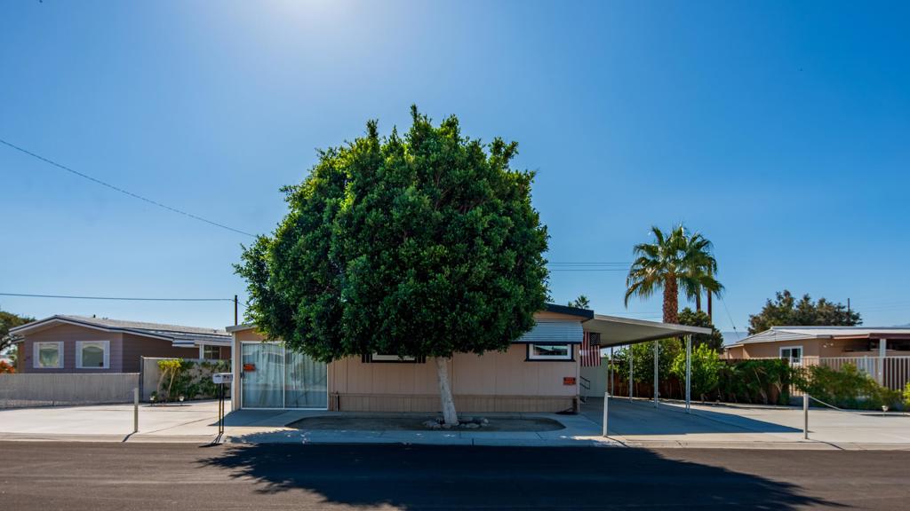 Tri Palm Estates - Manufactured In Park