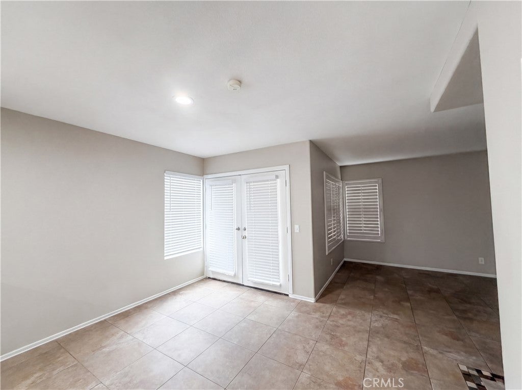 39676 Ridgedale Drive