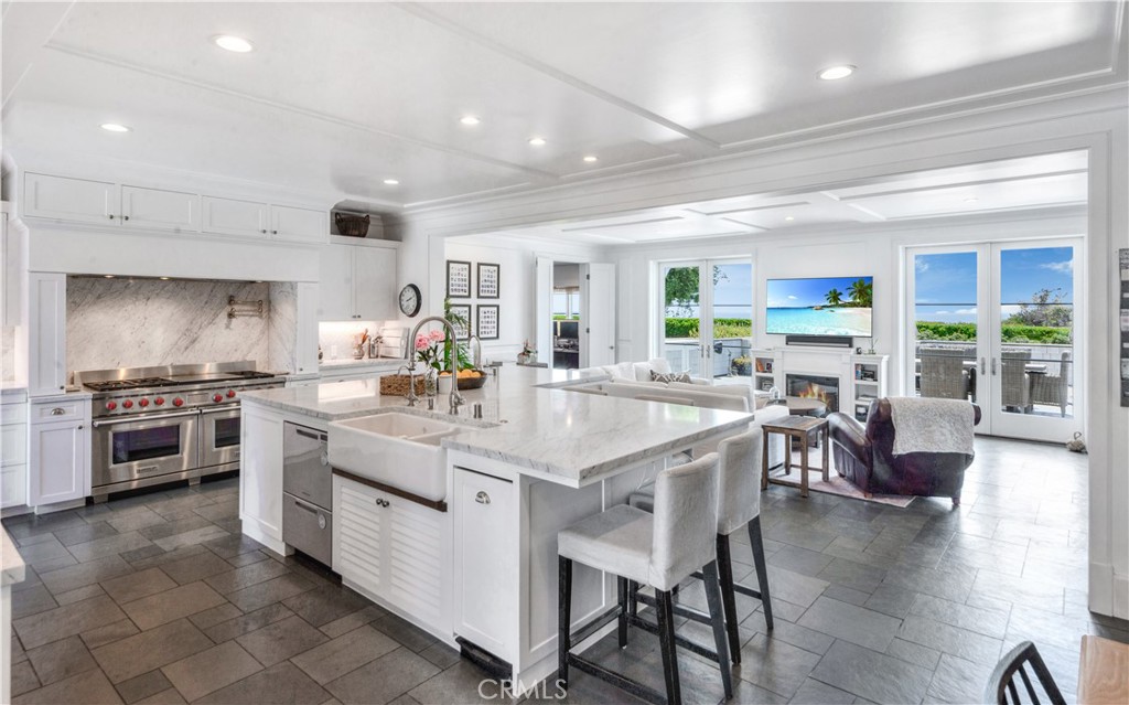 2736 Paseo Del Mar