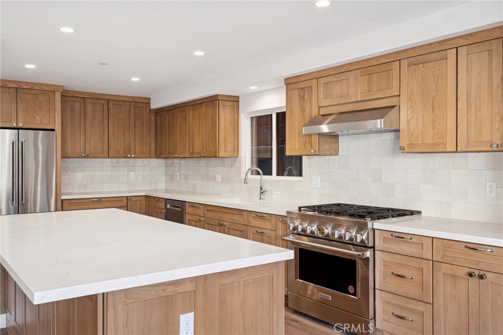 Newport Shores (NEWS) - Residential Lease