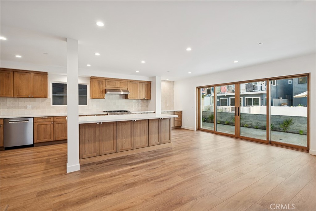 Newport Shores (NEWS) - Residential Lease