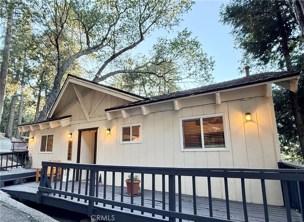 23746 Crest Forest