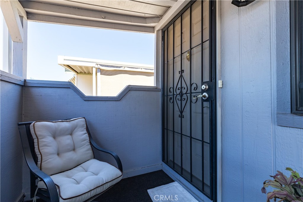 1215 El Camino Real 61