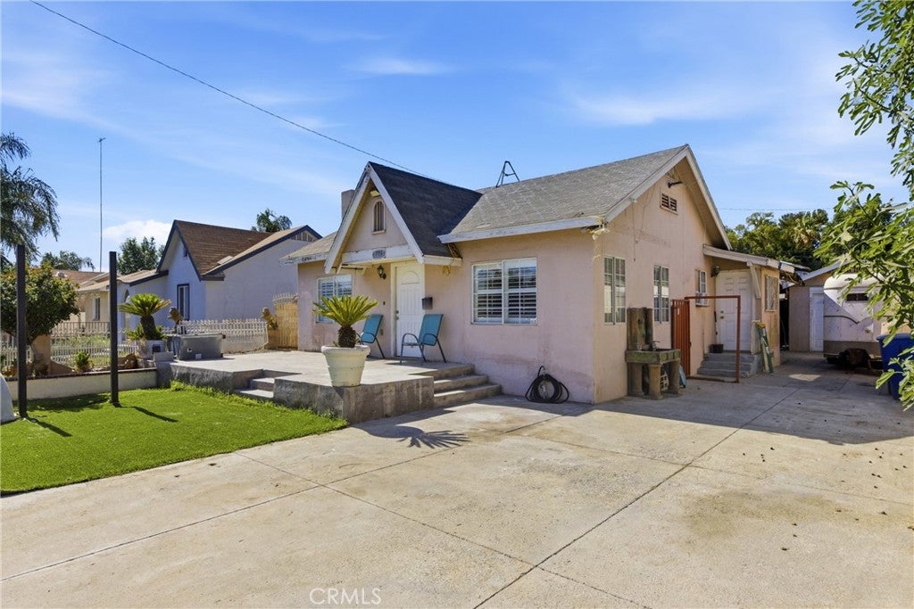 770 W Trenton