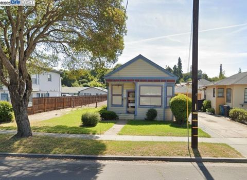 Photo of 1641 B St St, Hayward, CA 94541 (MLS # 41114164)