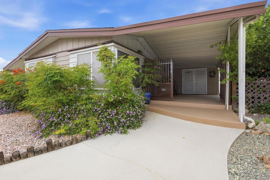 Photo 1 of 33 — 1370 Cabrillo Drive, Hemet, CA 92543