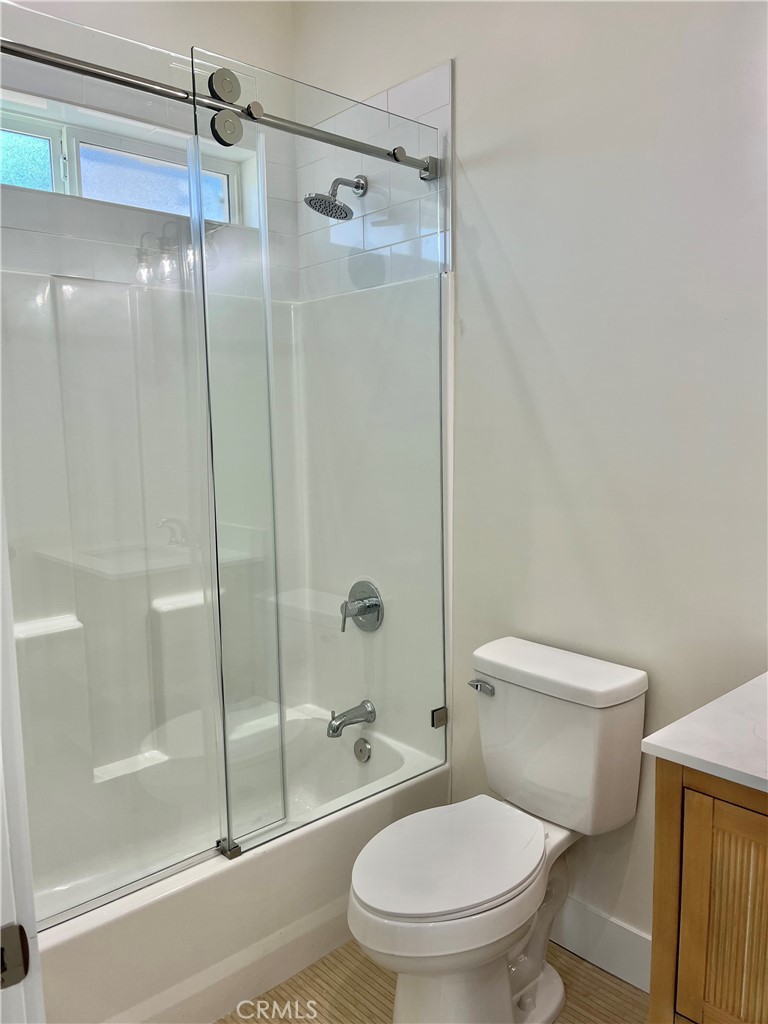 Properties 2 20430 Gresham Street
