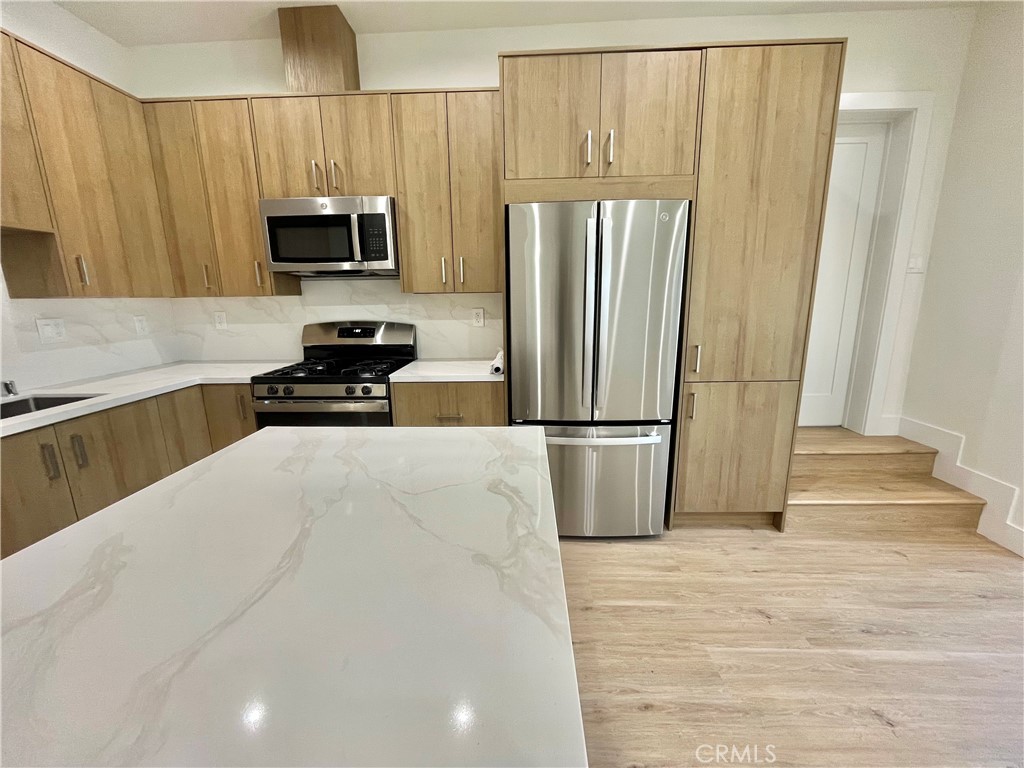 Properties 4 20430 Gresham Street