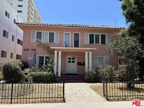 Photo of 1044 2nd Street #B, Santa Monica, CA 90403 (MLS # 26872873)