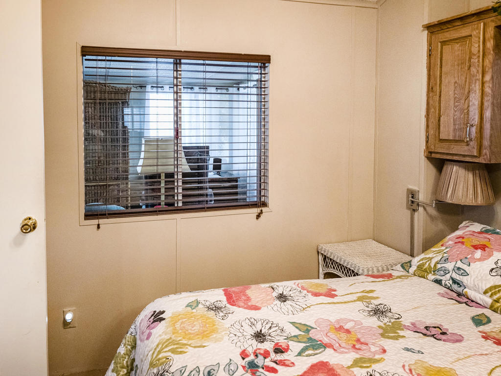 Not Applicable-1 - Manufactured In Park