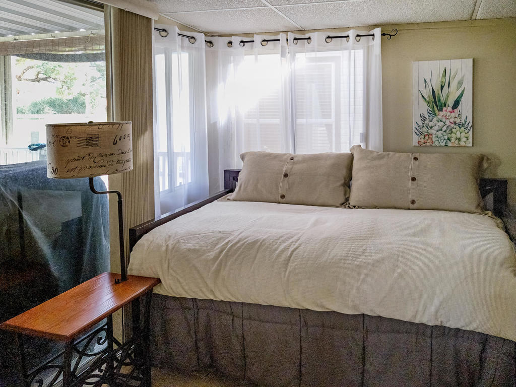 Not Applicable-1 - Manufactured In Park