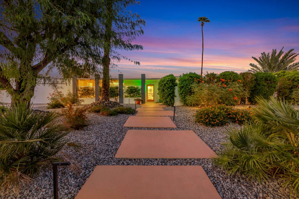 79944 Camelback Drive