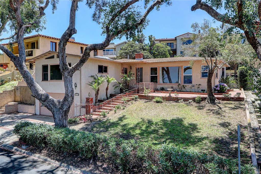 660 Calle Miramar