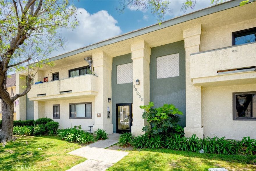 Fully Updated * Studio * 1 Bathroom * Wall A/C & Heat * Laminate Floors * Bright * Community Laundry * No Pets * 1 Car parking * Water Included * Tenant Pays Gas & Power