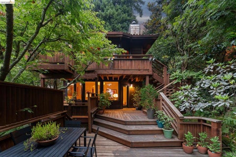 Photo of 1090 Cragmont Ave AVE, Berkeley, CA 94708 (MLS # 41138604)