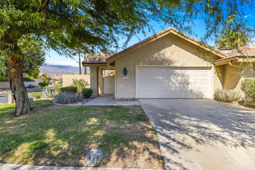 103 Verde Way