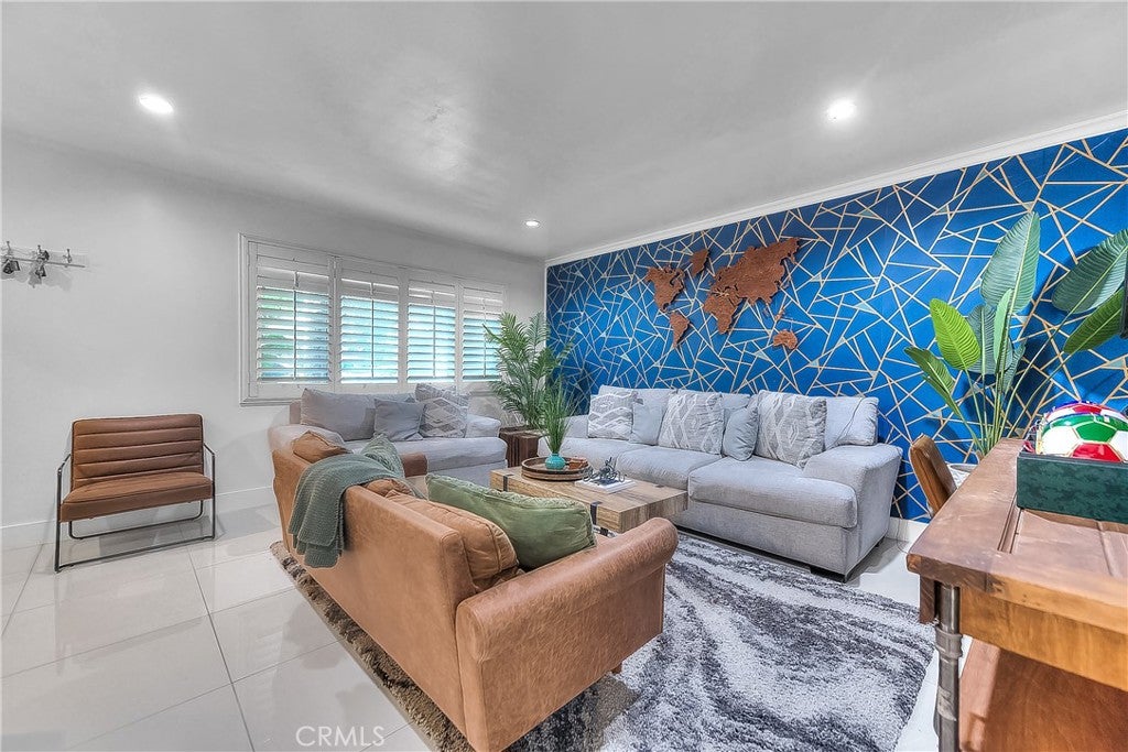 15906 Rowland