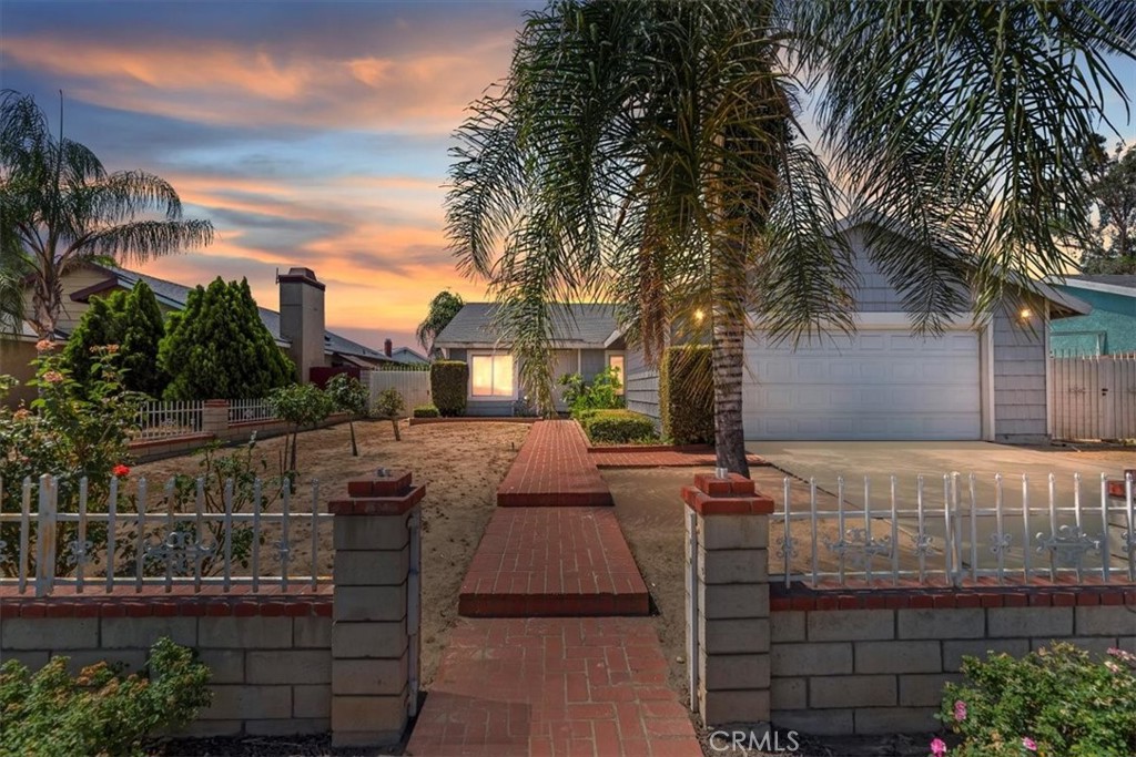 Charming single-story residence
Offering comfort, style, and convenience in a well-established neighborhood. Ideal for families, professionals, or small households seeking a move-in ready, single-story home. Those who value peaceful suburban living with easy access to urban amenities.
Property Highlights:
3 spacious bedrooms and 2 full bathrooms, perfect for families or roommates, featuring a versatile layout and ample storage space. Formal dining room could be used as a home office.
1,262 sq ft of warm, inviting living space on a generous 9,148 sq ft lot, ideal for indoor-outdoor living.
Features include granite countertops, central AC/heating and a cozy living room fireplace ready for cooler nights.
Attached 2-car garage, providing secure parking and extra storage.
Outdoor & Lot Features:
Large front and back yards with landscaping; perfect for barbecues, gardening, or play.
Covered patio area for shaded outdoor dining and relaxation.
Prime Location!
Close to Chaparral Hills Elementary, Badger Springs Middle, and Vista Del Lago High School all within approximately 0.6 to 1.3 miles.
Easy access to the 60 and 215 freeways, making commutes convenient.
Nearby shopping, dining, parks, and essential services.
AVAILABLE NOW act quickly!