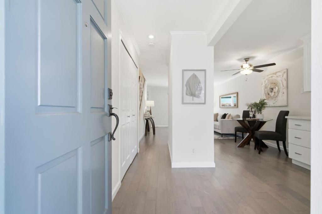 445 Oak Avenue