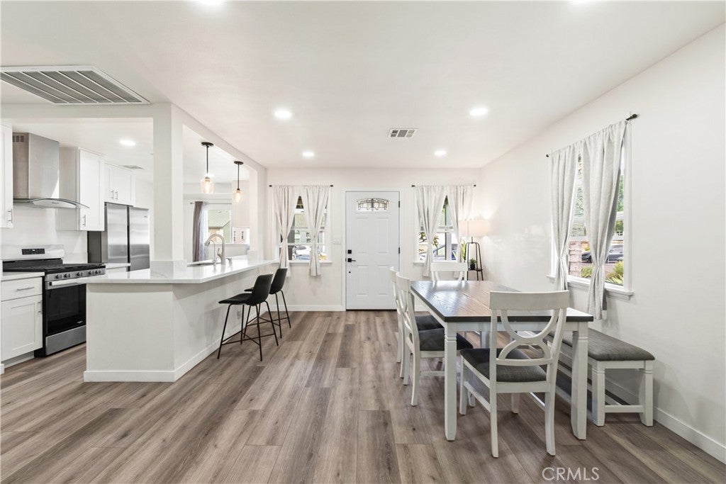 8030 Blandwood