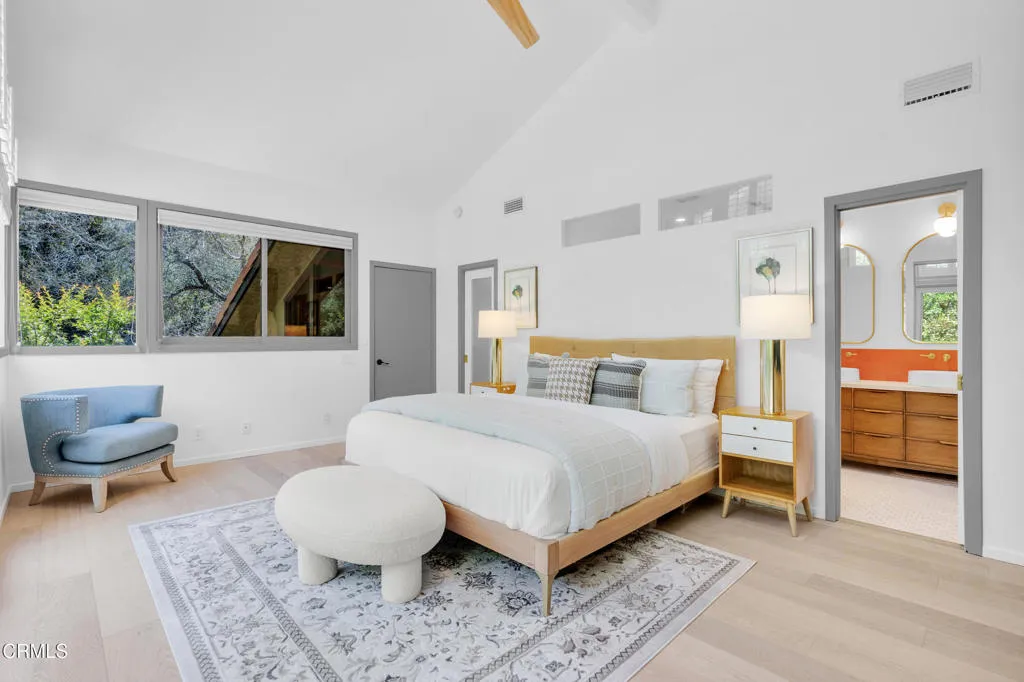 Sierra Madre, California 91024, United States, 3 Bedrooms Bedrooms, ,3 BathroomsBathrooms,Residential,Active,203245