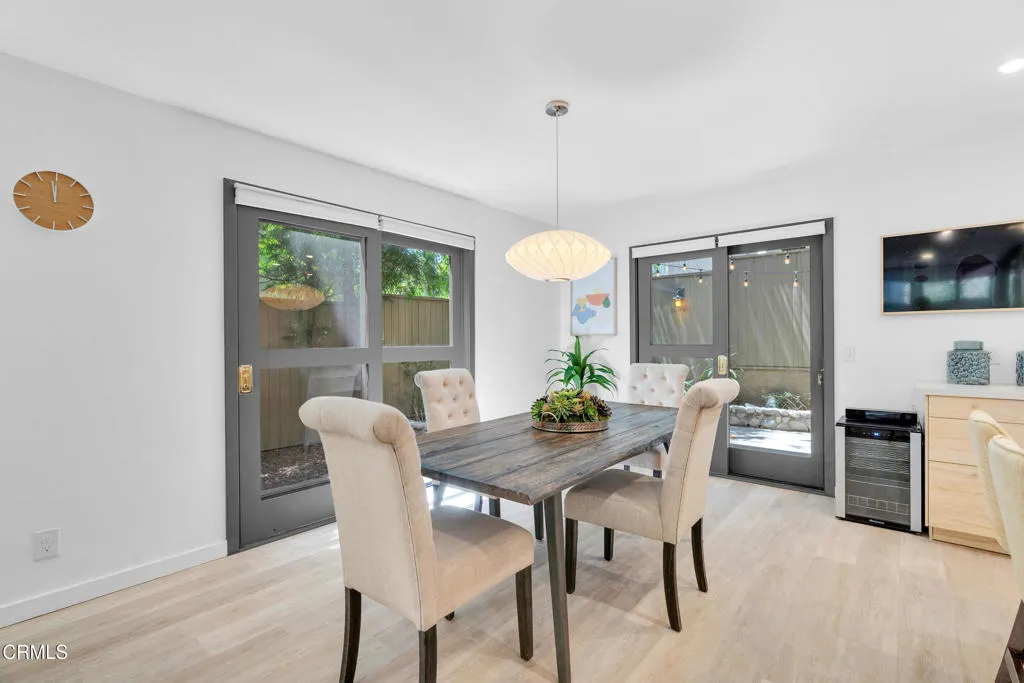 Sierra Madre, California 91024, United States, 3 Bedrooms Bedrooms, ,3 BathroomsBathrooms,Residential,Active,203245